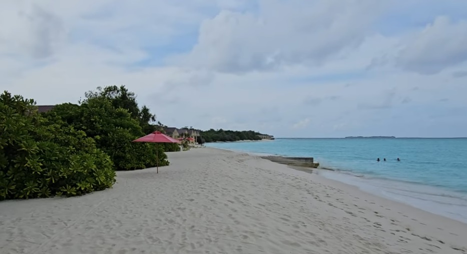 Hanimaadhoo Island
