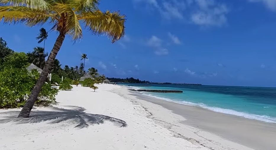 Kanifushi Island